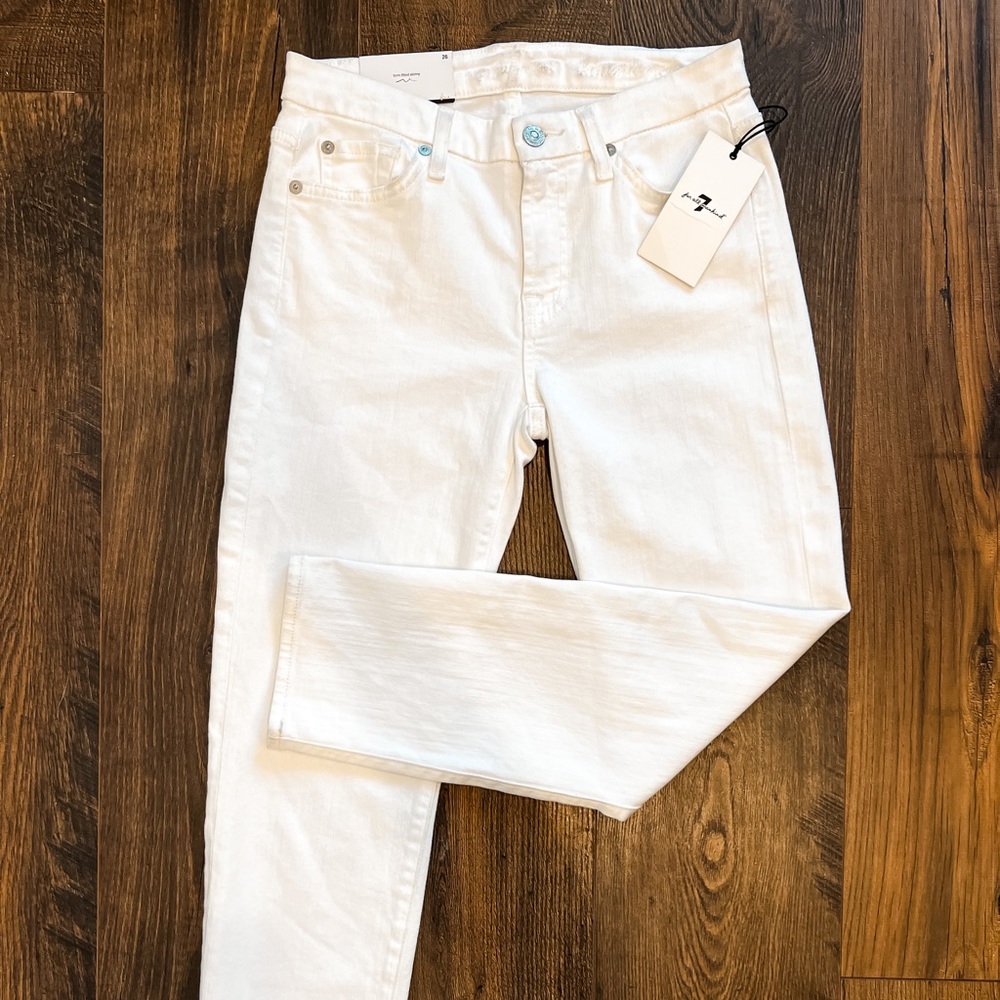 NWT - Women’s 7 For All Mankind White Jeans - Size 26